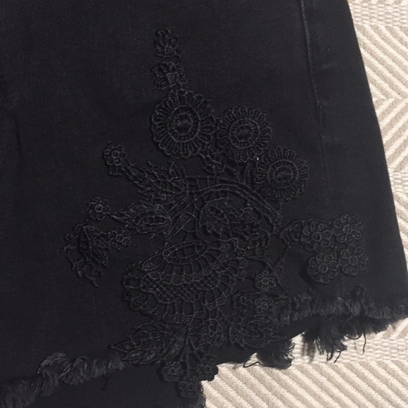 American Eagle | High-Rise Shortie w/Lace Detail - Picture 8 of 8